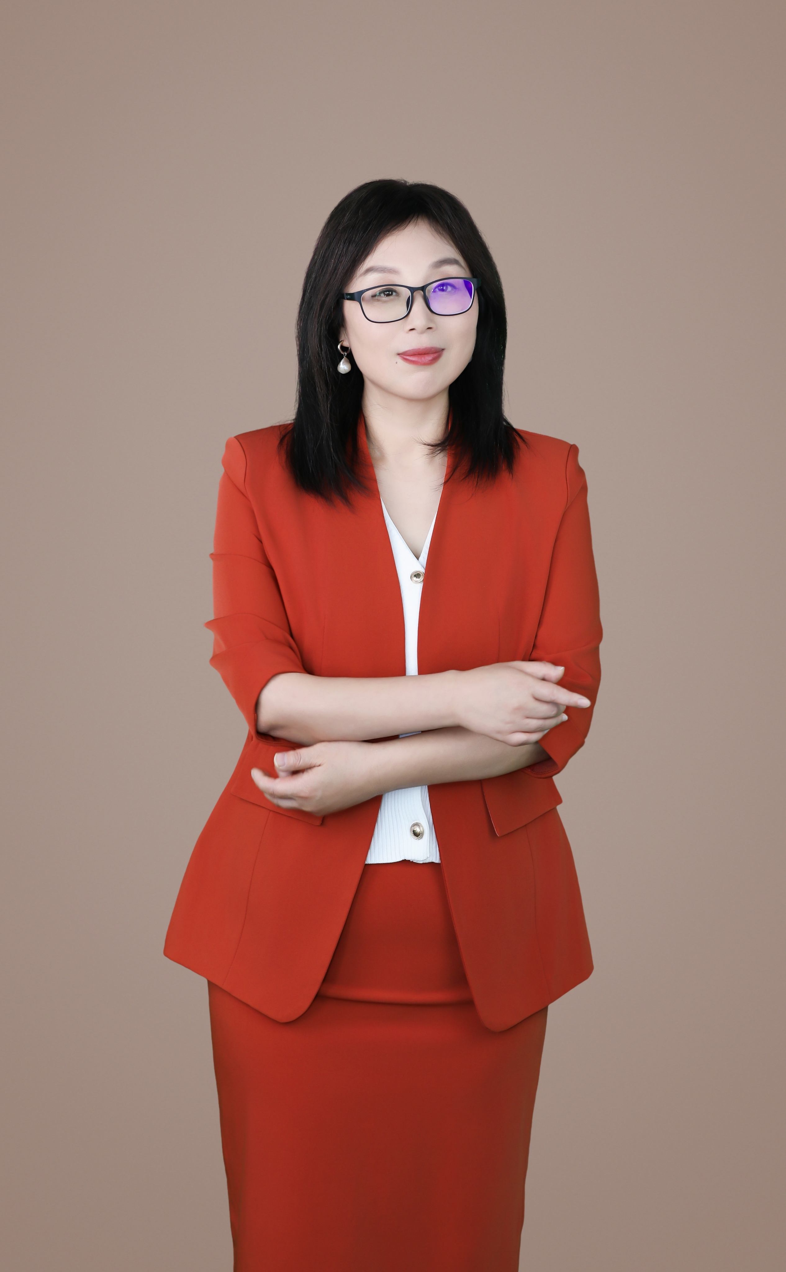 闫会东律师